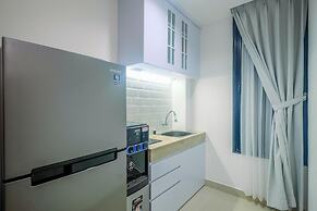 Comfort 1BR Apartment at Evenciio Margonda