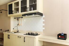 New and Cozy Studio at Patraland Urbano Apartment