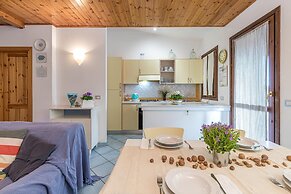 Blue&green House With Shared Pool