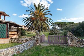 Blue&green House With Shared Pool