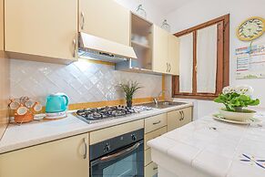 Blue&green House With Shared Pool