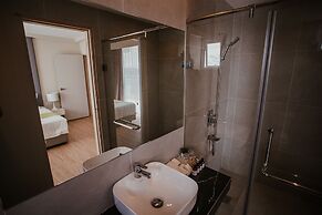 The Aru Hotel at Aru Suites