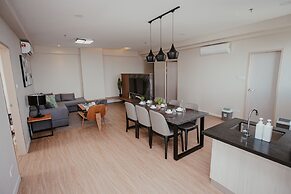 The Aru Hotel at Aru Suites