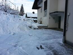 Elfe - Apartments Three-bedroom Apartment for 6 Guests With Patio