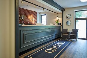 Hotel Queens