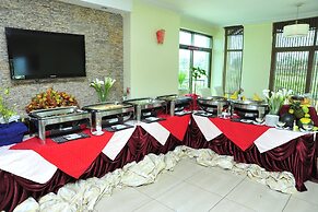 Nomad Paradise Hotel