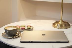 Three Cranes Serviced Apartments