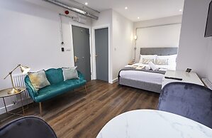 Three Cranes Serviced Apartments