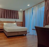 GRANDI 32  Boutique Residence