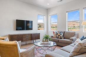 Villa #23 At Bloomington Country Club 4 Bedroom Townhouse by Redawning