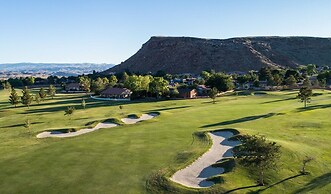 Villa #24 At Bloomington Country Club 4 Bedroom Townhouse by RedAwning