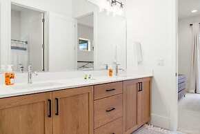 Villa #25 At Bloomington Country Club 4 Bedroom Townhouse by Redawning