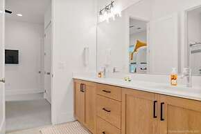 Villa #25 At Bloomington Country Club 4 Bedroom Townhouse by Redawning