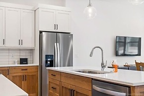 Villa #25 At Bloomington Country Club 4 Bedroom Townhouse by Redawning