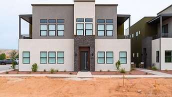 Villa #25 At Bloomington Country Club 4 Bedroom Townhouse by Redawning