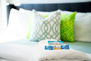 Abby's Retreat 4 Bedroom Townhouse by RedAwning