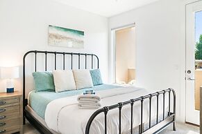 Abby's Retreat 4 Bedroom Townhouse by RedAwning