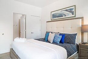 Abby's Retreat 4 Bedroom Townhouse by RedAwning