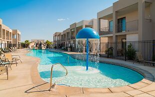 Abby's Retreat 4 Bedroom Townhouse by RedAwning