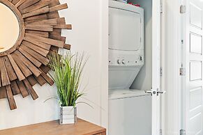 Abby's Retreat 4 Bedroom Townhouse by RedAwning