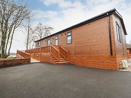 Bramblings by the Lake