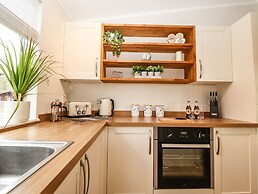 Bramblings by the Lake