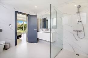 Ultra Modern Villa with Chef & Maid
