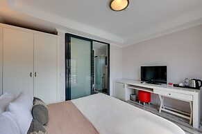 Enki Suess Alaçatı