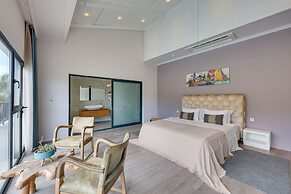 Enki Suess Alaçatı