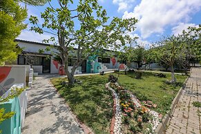 Enki Suess Alaçatı