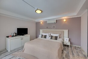 Enki Suess Alaçatı