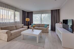 Enki Suess Alaçatı