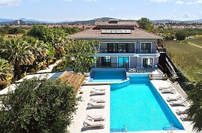 Enki Suess Alaçatı