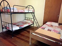 OYO Home 90430 Mountain Resthouse