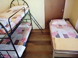 OYO Home 90430 Mountain Resthouse