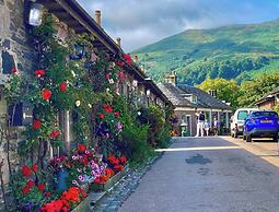 Riva Boutique Hotel & Restaurant