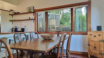 The Kauri Retreat - Sea Views & Spa Pool