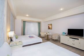 Hamp Court Palace Taipei