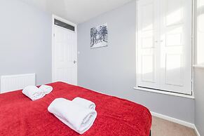 Cosy 2BR Home Near Milton Keynes Centre