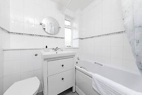 Cosy 2BR Home Near Milton Keynes Centre