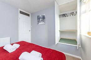 Cosy 2BR Home Near Milton Keynes Centre