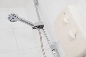 Cosy 2BR Home Near Milton Keynes Centre