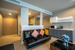 The Ark at Veloche by Lofty