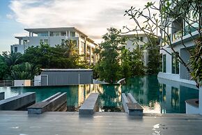 The Ark at Veloche by Lofty