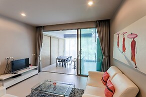 The Ark at Veloche by Lofty