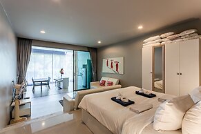 The Ark at Veloche by Lofty