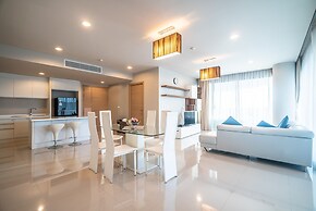 The Ark at Veloche by Lofty