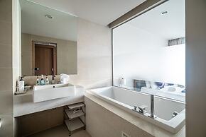 The Ark at Veloche by Lofty