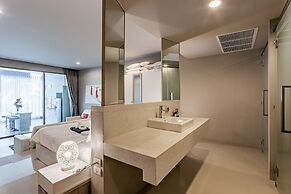 The Ark at Veloche by Lofty