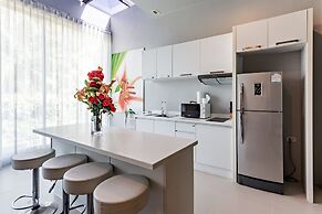 The Ark at Veloche by Lofty